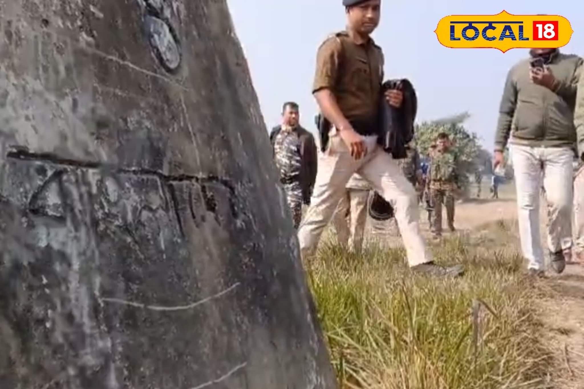 ঘন কুয়াশার সুযোগে দুষ্কৃতীদের গা ঢাকা দেওয়ার দিন শেষ! সীমান্তে পুলিশের বড় পদক্ষেপ ঘন কুয়াশার সুযোগে দুষ্কৃতীদের গা ঢাকা দেওয়ার দিন শেষ! সীমান্তে পুলিশের বড় পদক্ষেপ