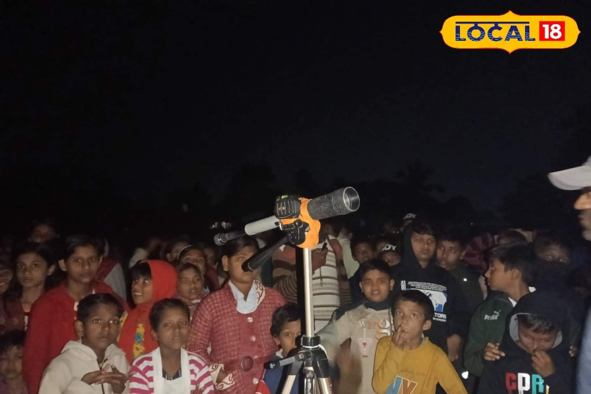 টেলিস্কোপে চোখ রেখে মহাকাশের দুনিয়া দেখল খুদে পড়ুয়ারা, ধরা দিল অজানা ব্রহ্মাণ্ডের রহস্য