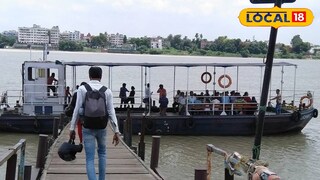 পুরনো বেহাল কাঠের জেটি পুরনো বেহাল কাঠের জেটি