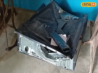 ঘরের তছনছ অবস্থা