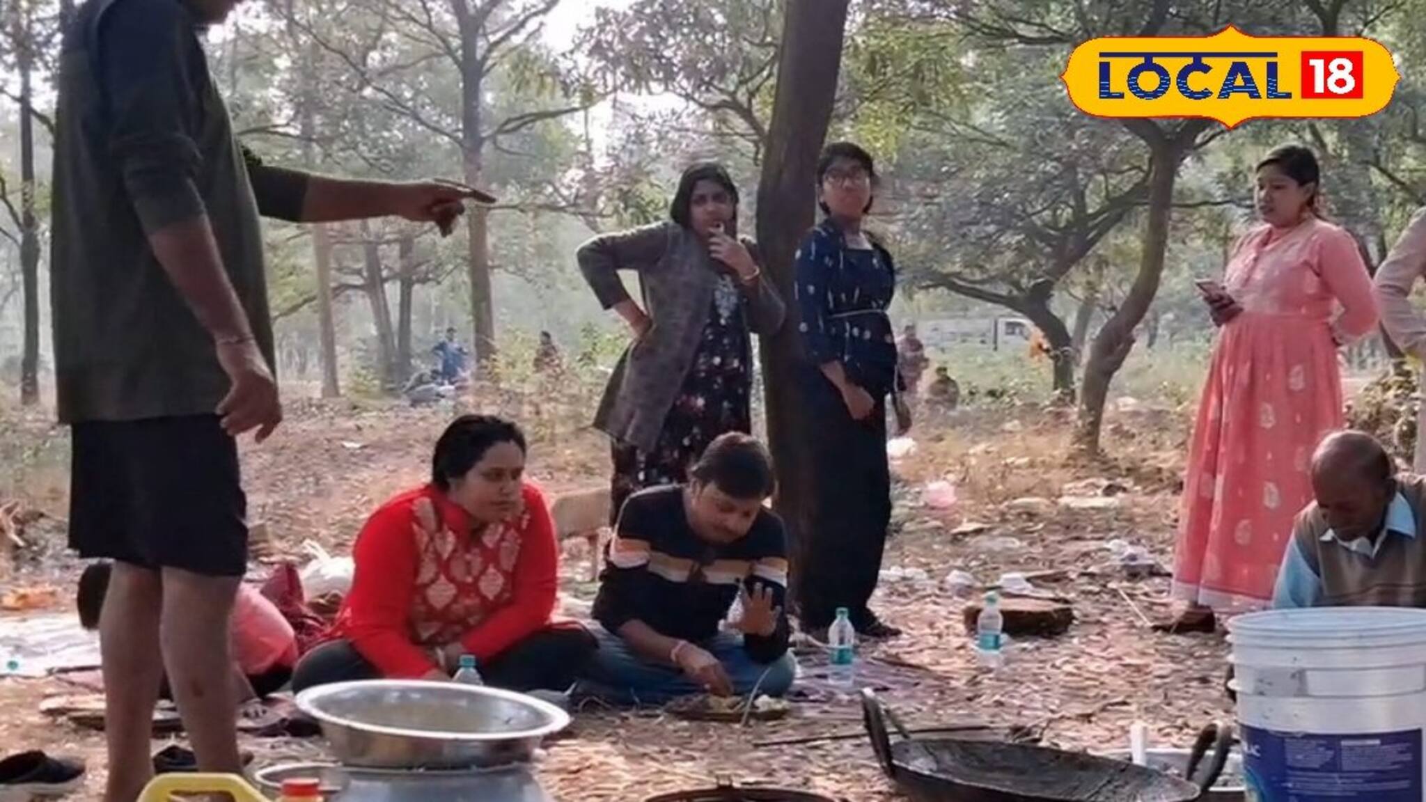 Picnic Spot: শালের জঙ্গলে পিকনিক, কিন্তু গলা ভেজানোই সমস্যা! তসরকাটায় নেই পানীয় জল-টয়লেট, হতাশ পর্যটকরা