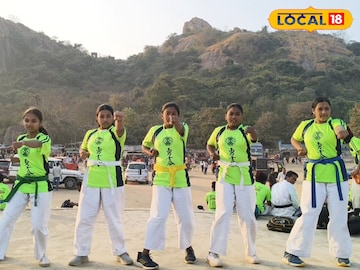 মেয়েদের