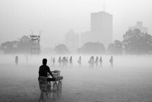 Weather Update Today: মুড বদল আবহাওয়ার! দক্ষিণবঙ্গে কমবে শীত? জানুন আবহাওয়ার আপডেট