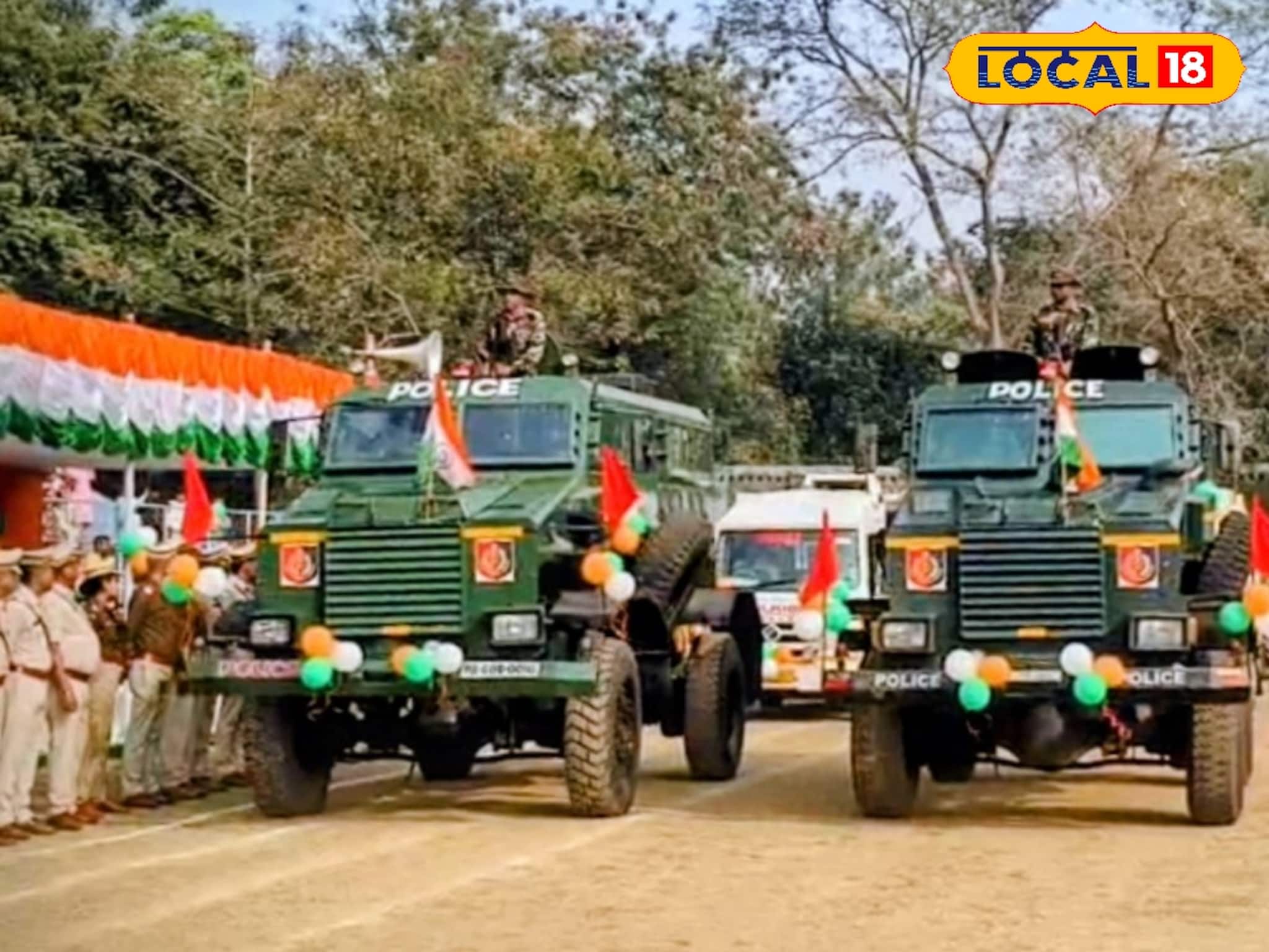 বাঁকুড়ায় নারী শক্তির জয়জয়কার! প্রজাতন্ত্র দিবসে স্টেডিয়াম কাঁপল প্রমীলা বাহিনীর কুচকাওয়াজে