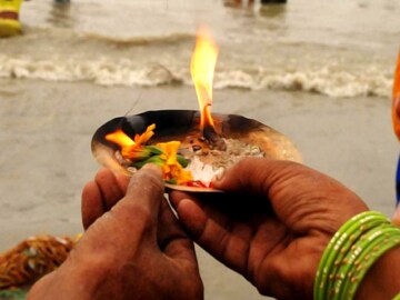 মকর সংক্রান্তিতে সৌভাগ্যর মুখ দেখবে যে যে রাশি,টাকা-যশ-প্রতিপত্তি উপচে পড়বে মকর সংক্রান্তিতে সৌভাগ্যর মুখ দেখবে যে যে রাশি,টাকা-যশ-প্রতিপত্তি উপচে পড়বে