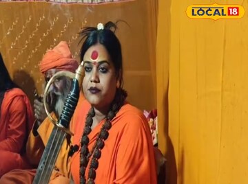 এবছর গঙ্গাসাগরে প্রথম আখড়া কিন্নরদের, নজর কাড়ছেন তলোয়ার রানি তানিশা