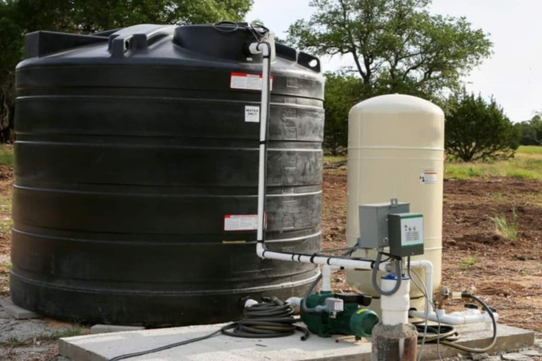 ট্যাঙ্ক থেকে আর নয় বরফ-ঠান্ডা জল...! গিজার, হিটিং-রড ছাড়ুন, শিখে নিন সহজ 'টেকনিক' ট্যাঙ্ক থেকে আর নয় বরফ-ঠান্ডা জল...! গিজার, হিটিং-রড ছাড়ুন, শিখে নিন সহজ 'টেকনিক'