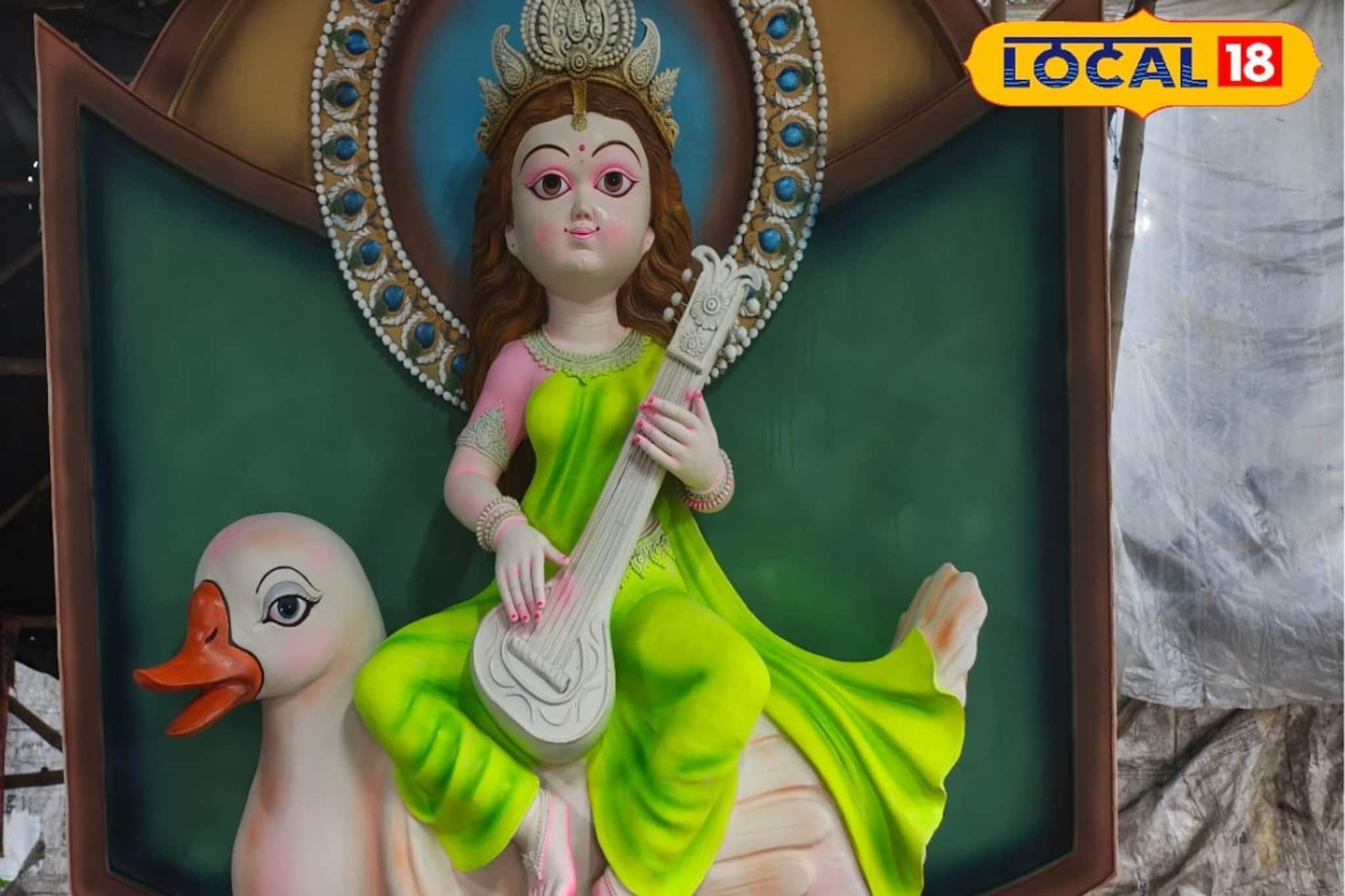 দেখতে সেই...! কিউট-মর্ডান সরস্বতী বানিয়ে নজির নদিয়ার শিল্পীর, প্রতিমা যাবে ভিন জেলায়