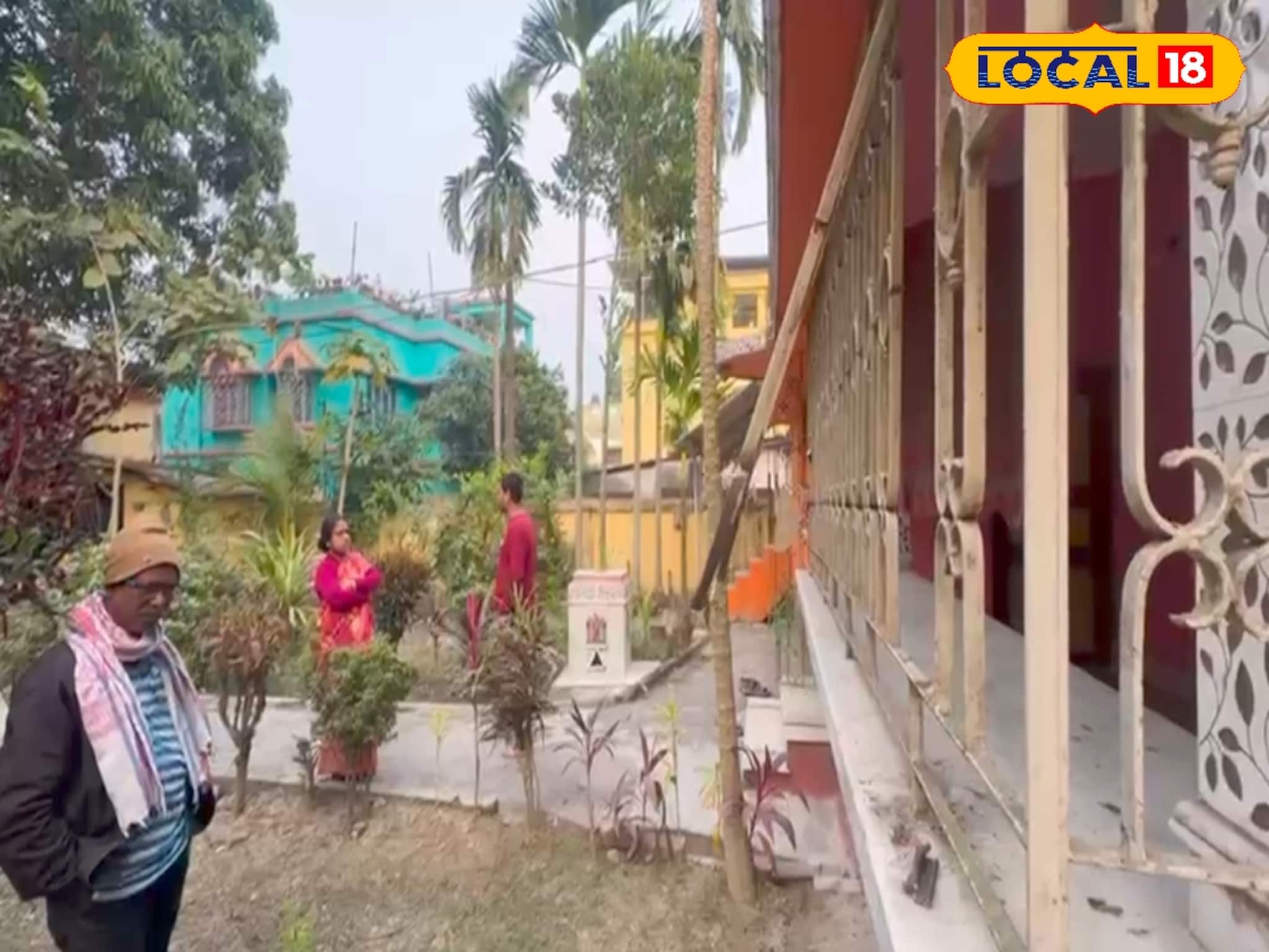 ঘরের বাইরে তালা, ভিতরে সব তছনছ! চোরের নিখুঁত ছকে আলমারি থেকে গায়ের টাকা,গয়না ঘরের বাইরে তালা, ভিতরে সব তছনছ! চোরের নিখুঁত ছকে আলমারি থেকে গায়ের টাকা,গয়না