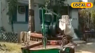 এই ভ্যানেই দুর্ঘটনা