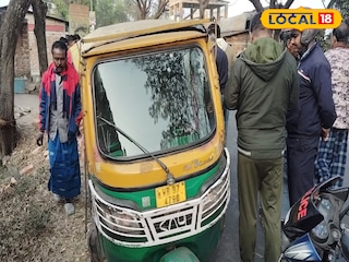 দুর্ঘটনাগ্রস্থ অটো