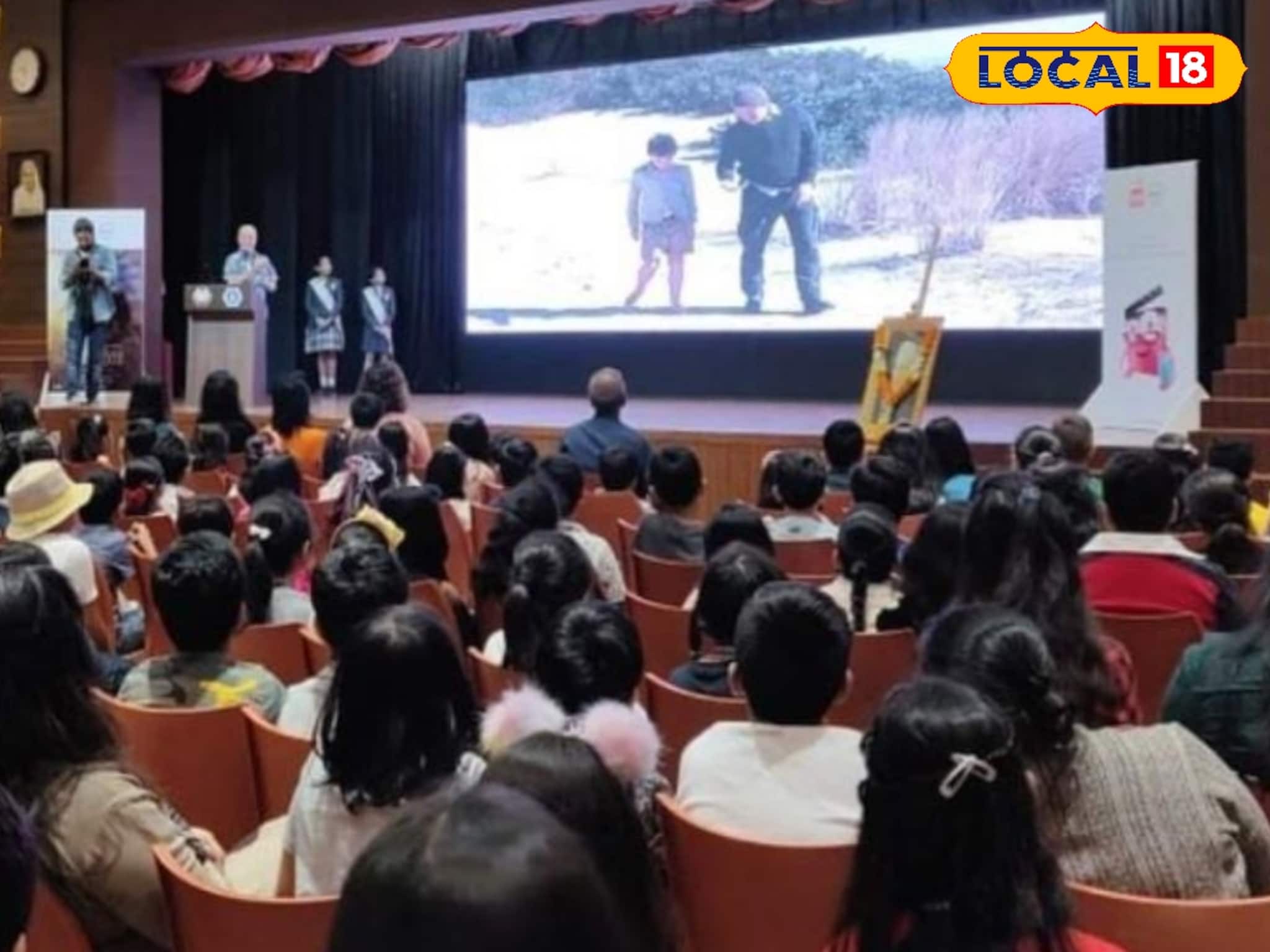 মোবাইল আসক্তি থেকে মুক্তির নতুন মন্ত্র, শর্ট ফিল্ম ফেস্টিভ্যালে ৩ মিনিটেই পড়ুয়াদের কামাল