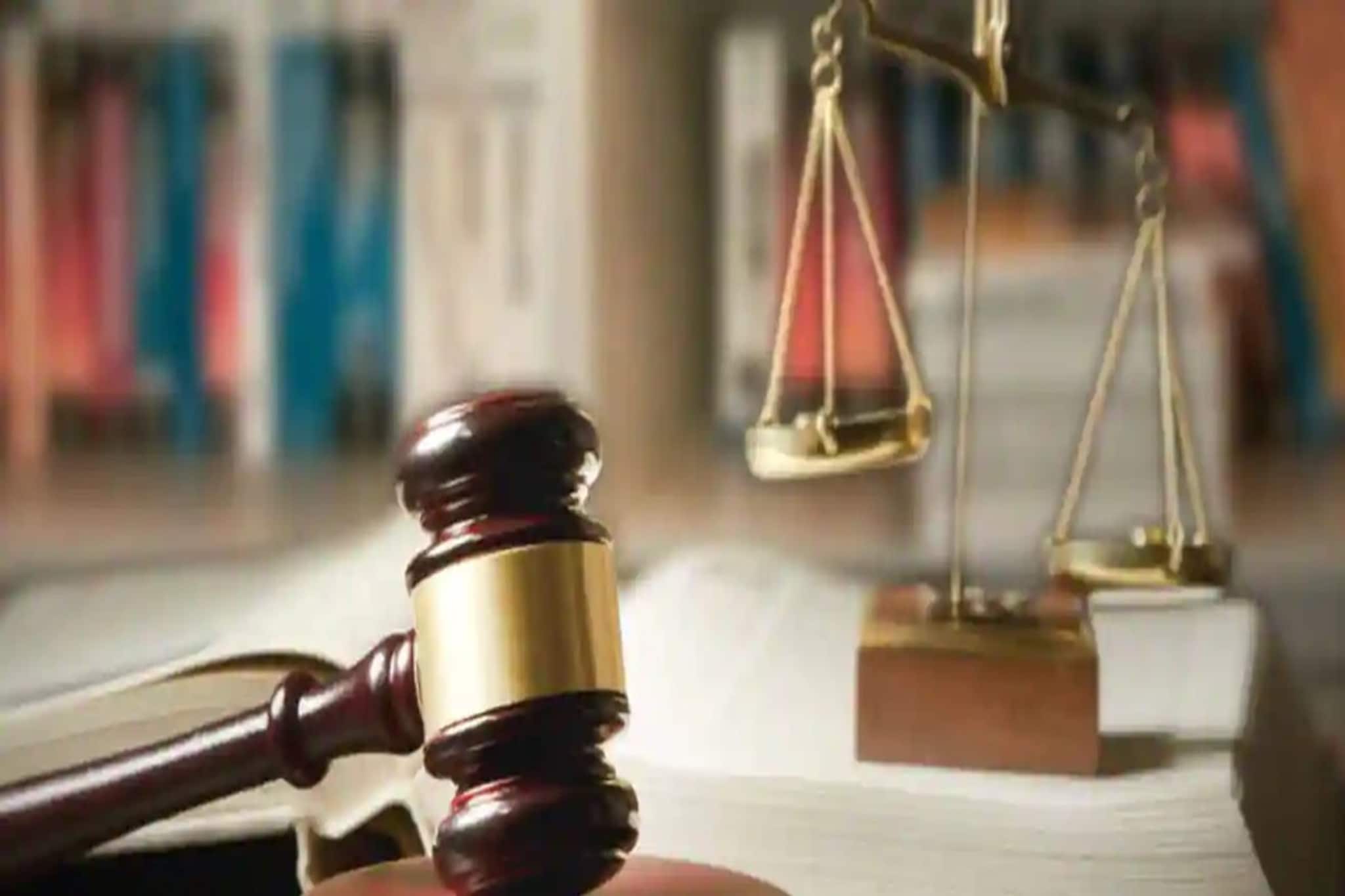 বাবাকে শাবল দিয়ে কুপিয়ে খুন, ছেলেকে যাবজ্জীবন কারাদণ্ড দিল আদালত!