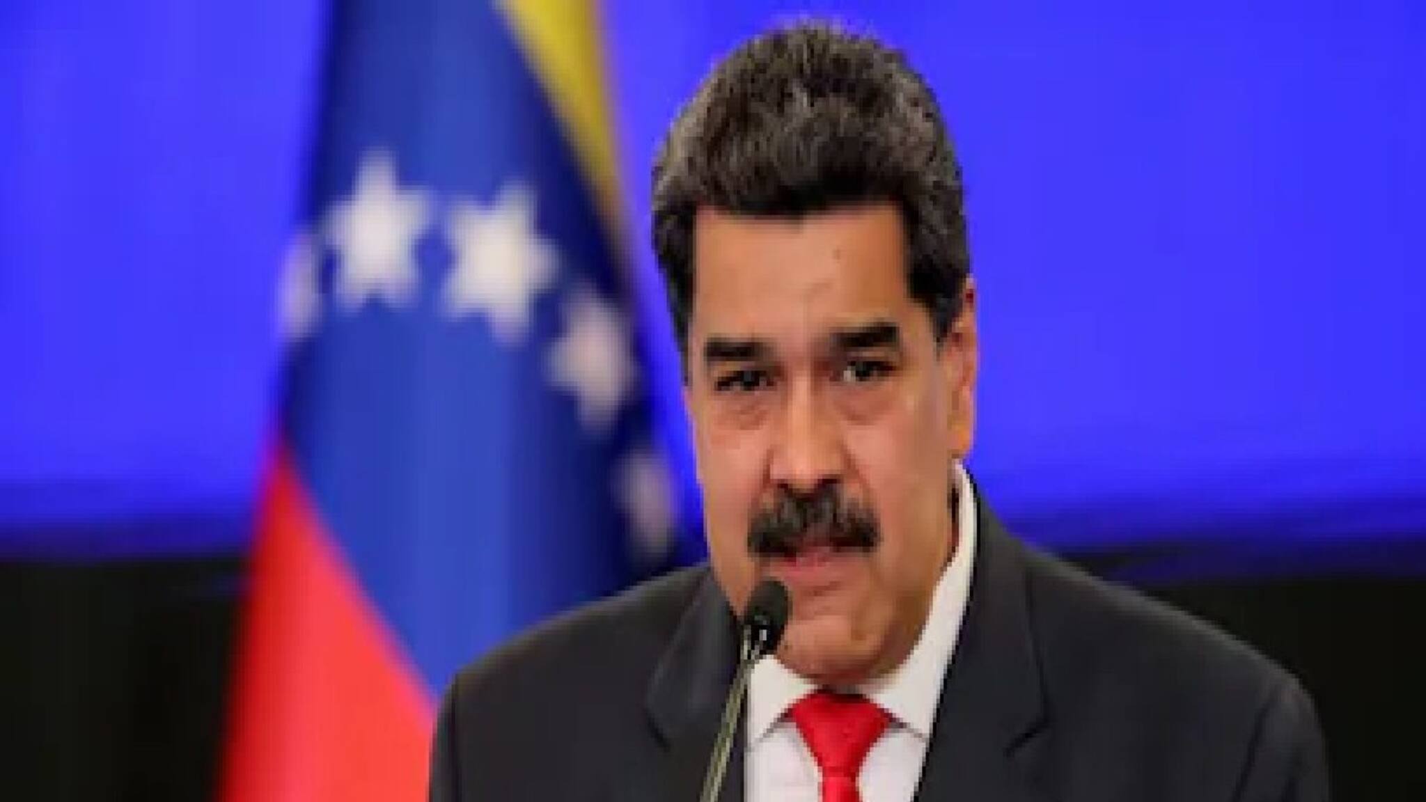 'ঠিক যেন টিভি শো!' শোয়ার ঘর থেকে ভেনেজুয়েলার প্রেসিডেন্ট ও তাঁর স্ত্রীকে তুলে আনার ঘটনার বিবরণ দিলেন ট্রাম্প