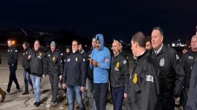 वेनेजुएला में अमेरिकी हवाई हमले में 40 की मौत, मादुरो हिरासत में.