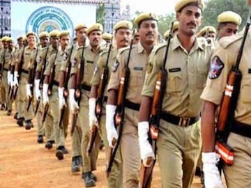 রাজ্য পুলিশের শীর্ষস্তরে রদবদল! নতুন দায়িত্বে বদলি করা হল ২৩ আইপিএস এবং ৩ ডব্লিউবিপিএস আধিকারিককে রাজ্য পুলিশের শীর্ষস্তরে রদবদল! নতুন দায়িত্বে বদলি করা হল ২৩ আইপিএস এবং ৩ ডব্লিউবিপিএস আধিকারিককে