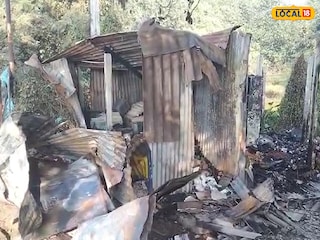 আগুনে পুড়ে ছাই দোকান