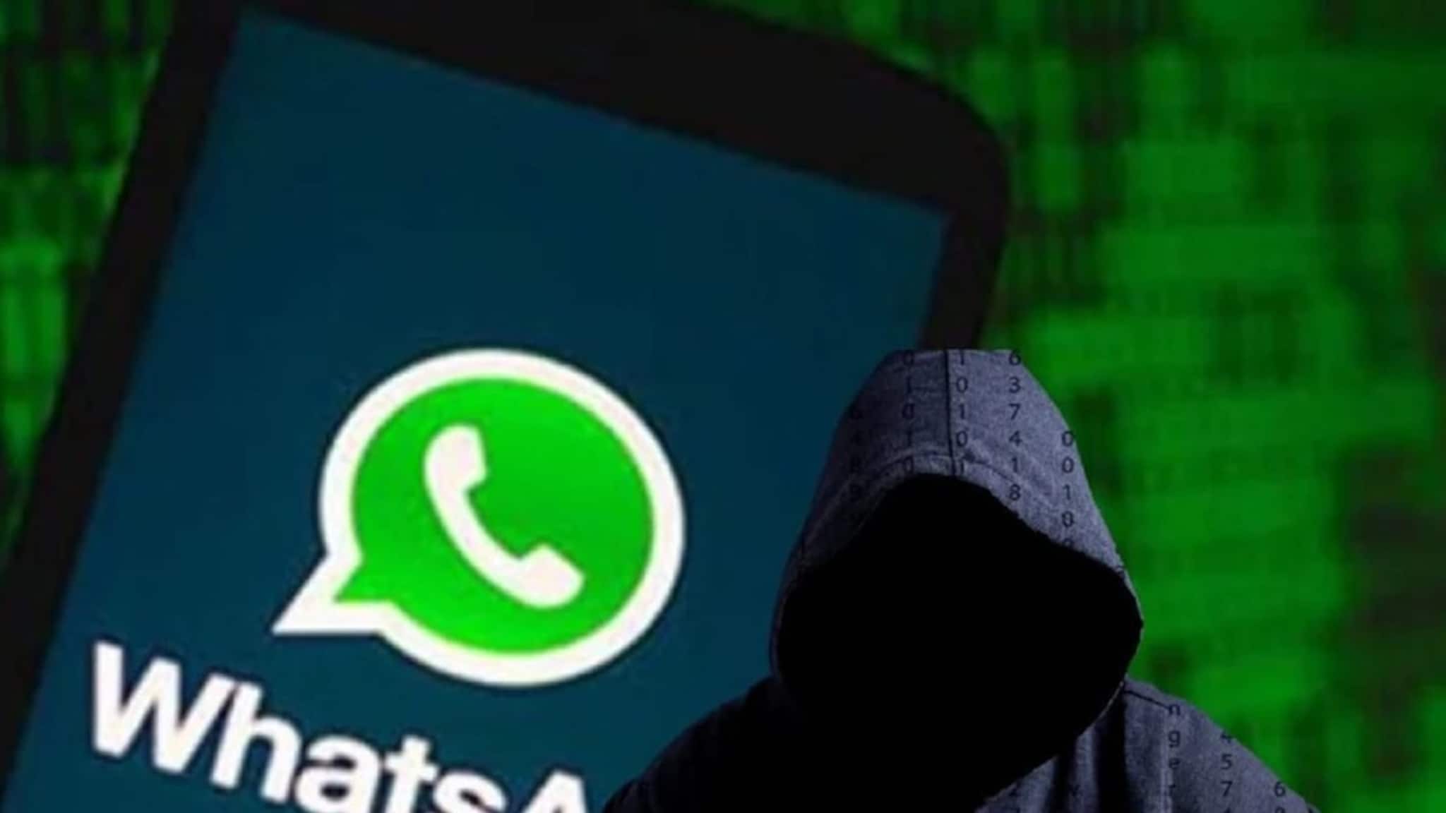 WhatsApp Tips: আপনার অজান্তেই হোয়াটসঅ্যাপ চ্যাটে আড়ি পাতছে কেউ? হ্যাকিং এড়াতে এখনই চালু করুন এই ৩ সিকিউরিটি সেটিংস