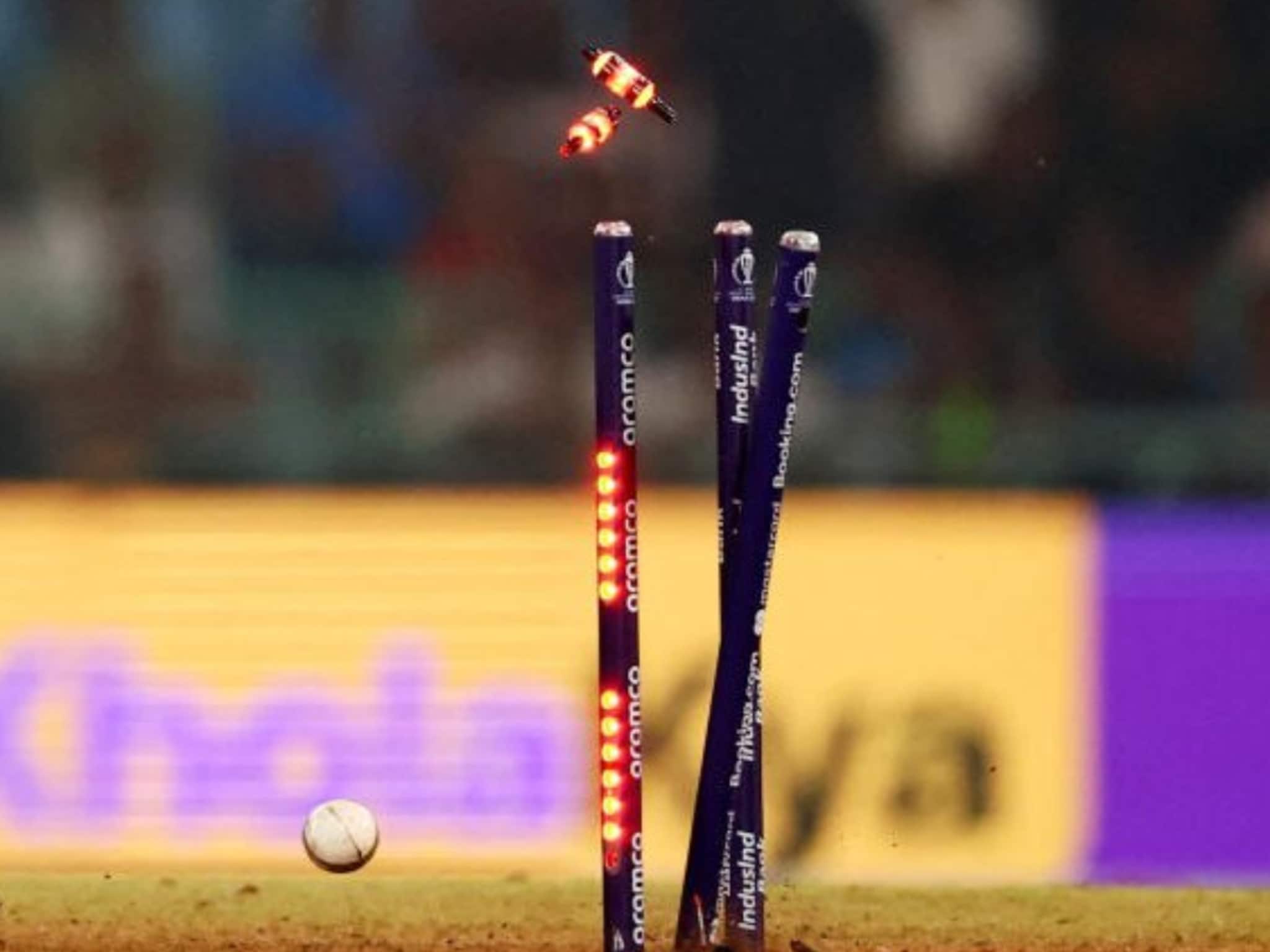 একের পর এক হ্যাটট্রিক! আন্তর্জাতিক টি-২০ সিরিজে বিশ্বরেকর্ড, ইতিহাসের পাতায় ২ বোলার