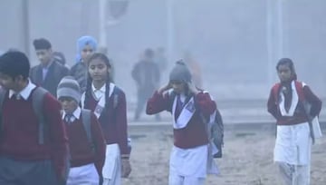 তীব্র ঠান্ডায় কাঁপুনি! আরও কয়েকদিন বাড়ল শীতের ছুটি,জেনে নিন পঞ্জাবে কবে খুলবে স্কুলগুলো
