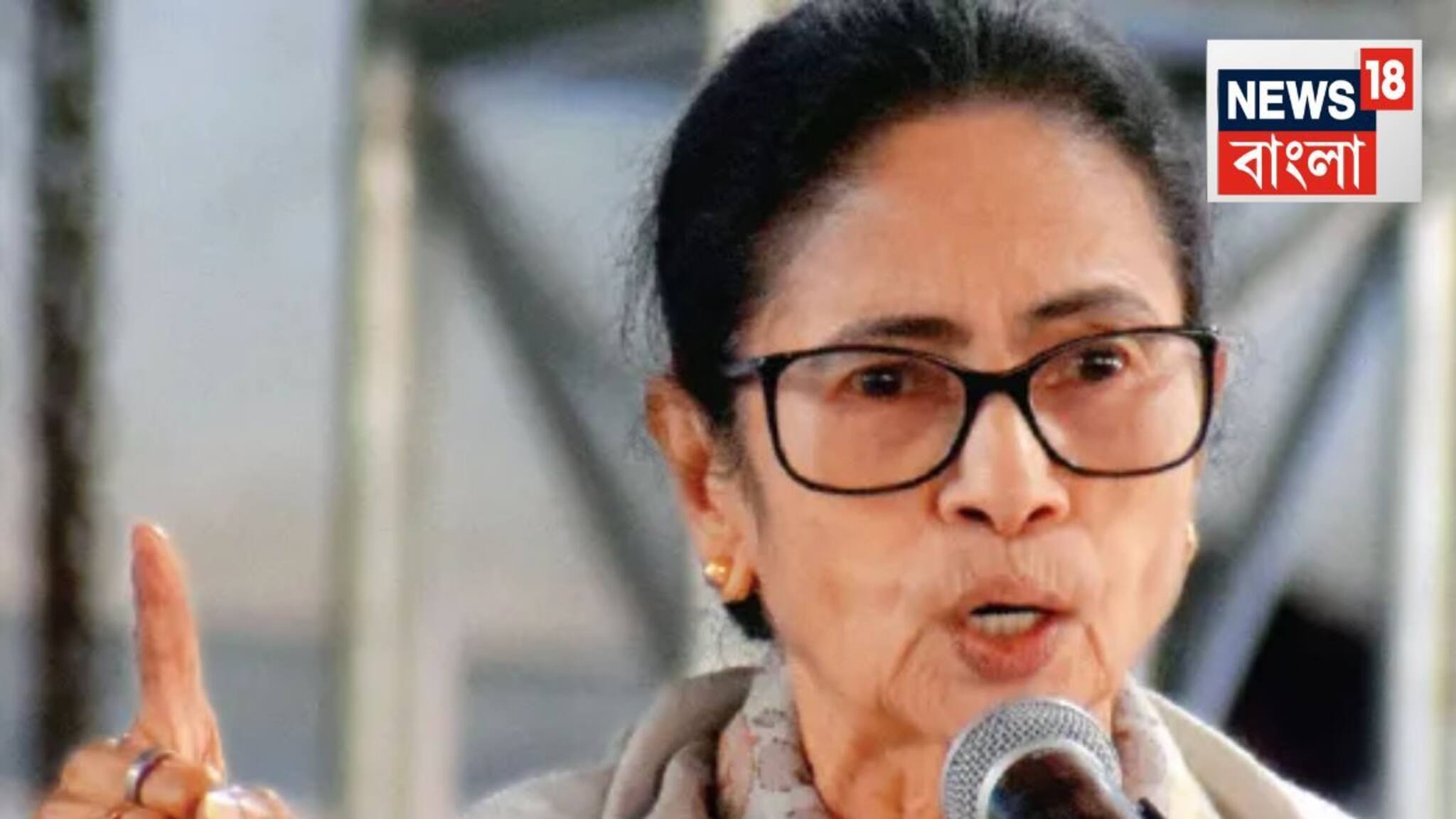 ED Raid in I-PAC: ‘যতক্ষণ না সেটল হচ্ছে আমি এখন এখানেই আছি...,’ I-PAC এর অফিসেই অনড় মমতা! বললেন,  ‘এটা ক্রাইম'