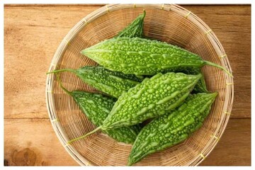 করলা বা উচ্ছে খান মাঝেমধ্যেই? ভুলেও করলার সঙ্গে 'এই' খাবার খাবেন না, পেটে গেলে সর্বনাশ