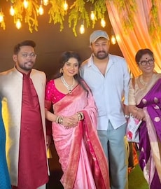 বোন নেই,তাঁর প্রেমিককে আপন করেছে শর্মা পরিবার,ঐন্দ্রিলা দিদির এনগেজমেন্টে উপস্থিত সব্যসাচী