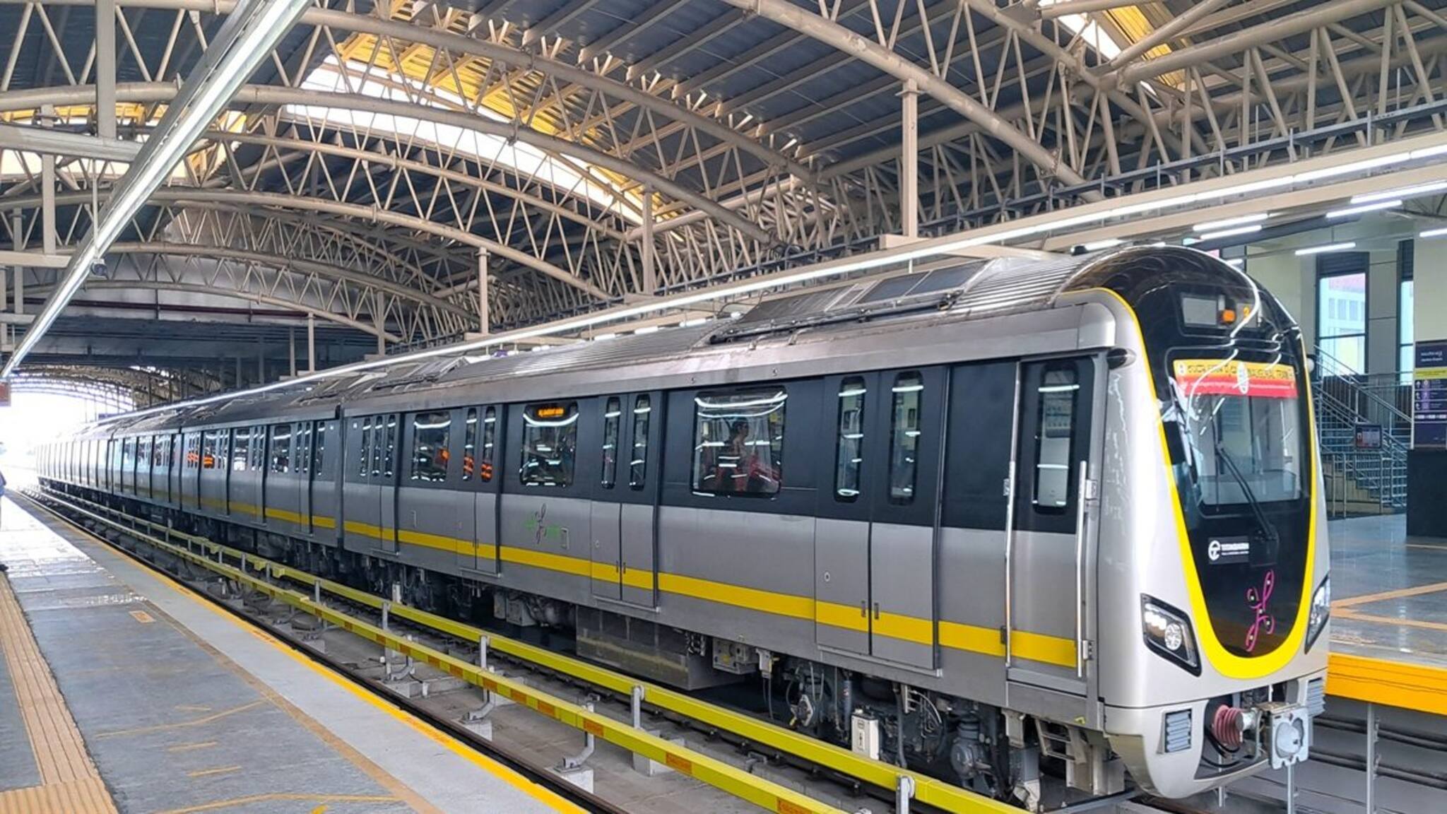 Bengaluru Metro:: ১ লক্ষ যাত্রীকে জরিমানা করল বেঙ্গালুরু মেট্রো, অভিযোগের তালিকায় কোন কোন 'ক্রাইম'? পড়ুন