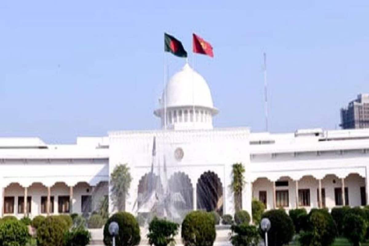 বঙ্গভবন-সহ দিল্লির একাধিক ভবনে বাড়ানো হচ্ছে নিরাপত্তা, যাচ্ছে ২০-২৫ জনের বাড়তি বাহিনী