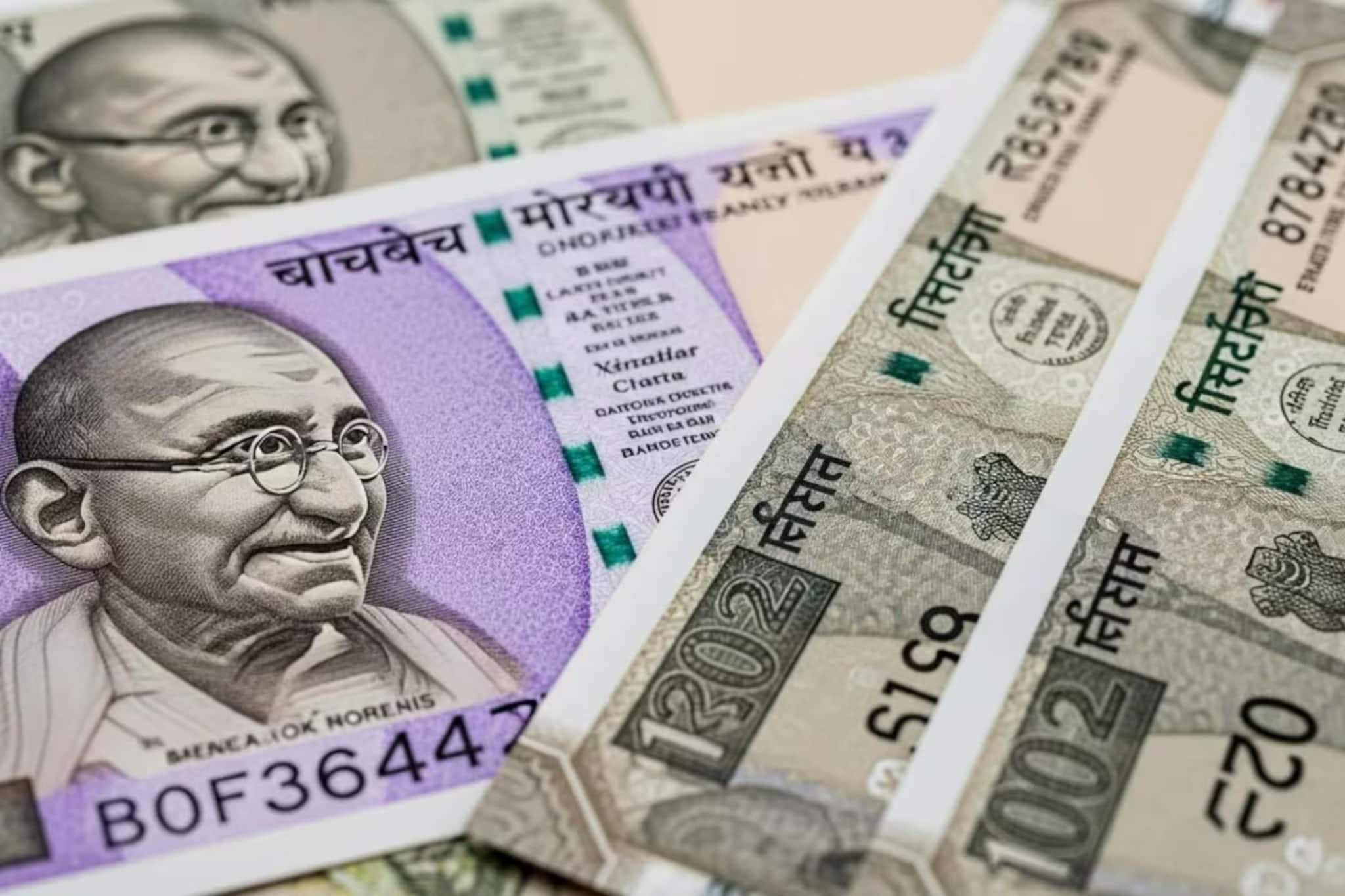 ১০০ এবং ২০০ টাকার নোটে থাকা রেখাগুলোর অর্থ কী? জেনে রাখলে নকল নোটের চক্করে পড়তে হবে না