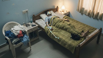 ঘুমের মধ্যেই ফ্যান কন্ট্রোল! মাঝরাতে আর উঠতে হবে না ঘুমের মধ্যেই ফ্যান কন্ট্রোল! মাঝরাতে আর উঠতে হবে না