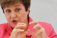 ঝড় তুলেছে AI! উধাও হয়ে যেতে পারে ৪০ শতাংশ চাকরি? আশঙ্কার কথা শোনালেন IMF চিফ!