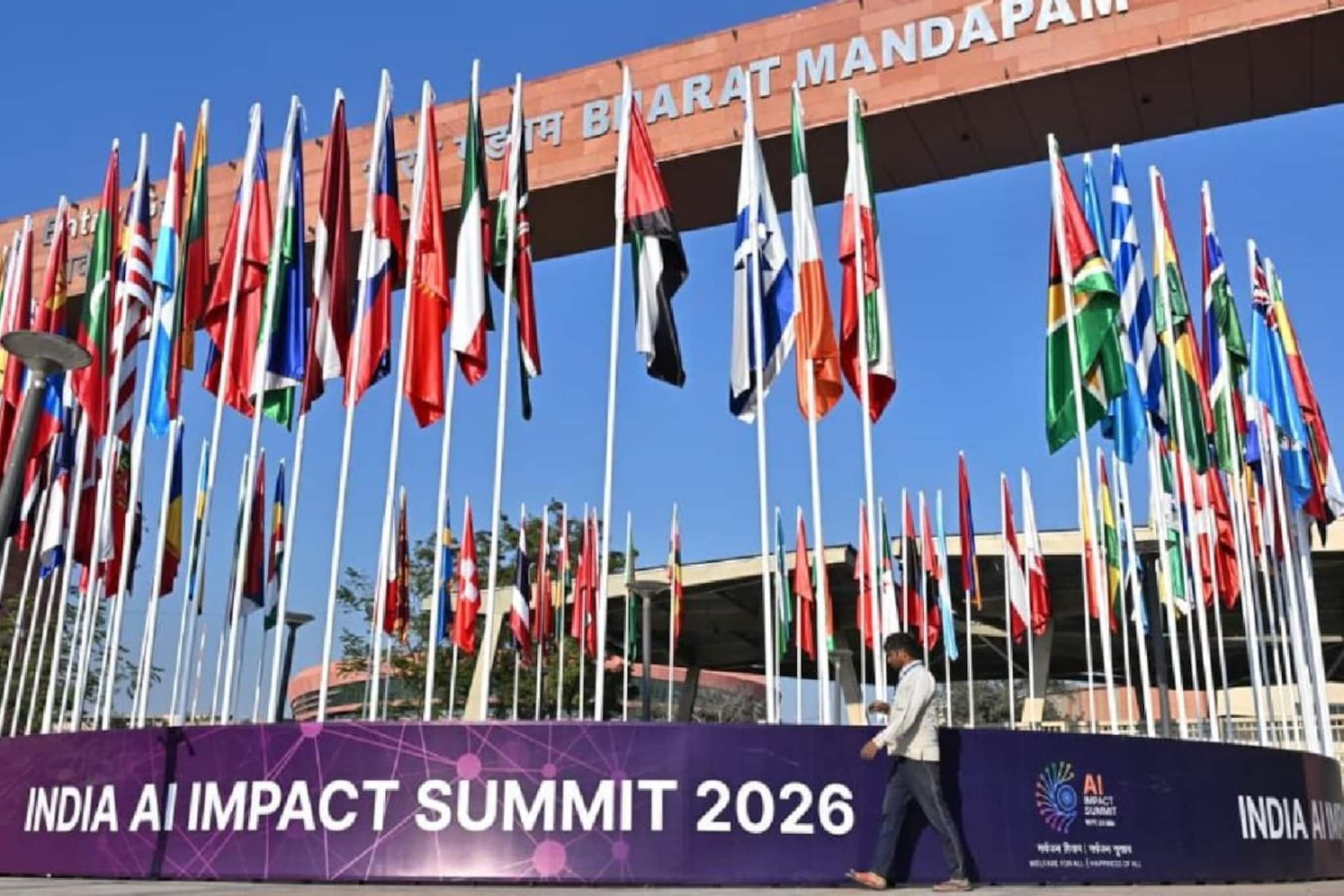 'প্রচণ্ড ঝুঁকি'! কৃত্রিম বুদ্ধিমত্তা নিয়ে লেফটেন্যান্ট জেনারেল ডিএস রানার সতর্কবার্তা