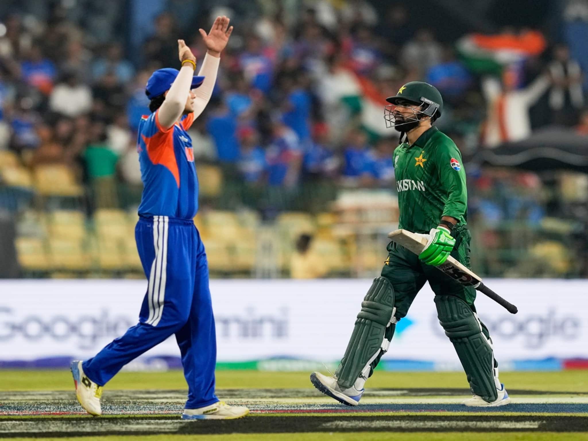 India vs Pakistan, T20 World Cup 2026: ধরাশায়ী পাকিস্তান ! ৬১ রানে জিতে টি২০ বিশ্বকাপের সুপার এইটে ভারত