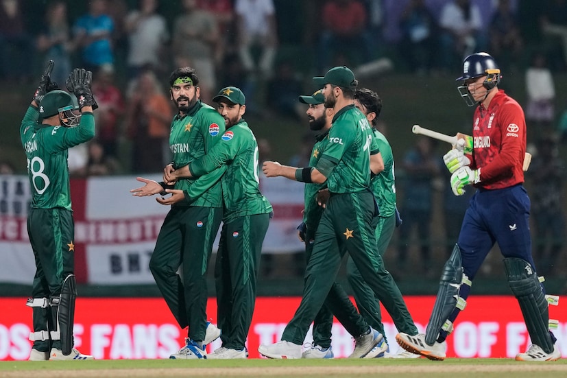 In such a situation, it is now important to understand what net run rate is being calculated in addition to the win if Pakistan is to go to the semi-finals. It is worth noting that Pakistan will have to take care of some important things besides winning the match against Sri Lanka. If Pakistan bats first in the match against Sri Lanka, then they need to win the match by at least 65 runs. And if they chase the target in the second innings, that is, then the match has to be finished in 13 overs anyway. Only then will they be able to overtake New Zealand in terms of run-rate. (Photo: AP) In such a situation, it is now important to understand what net run rate is being calculated in addition to the win if Pakistan is to go to the semi-finals. It is worth noting that Pakistan will have to take care of some important things besides winning the match against Sri Lanka. If Pakistan bats first in the match against Sri Lanka, then they need to win the match by at least 65 runs. And if they chase the target in the second innings, that is, then the match has to be finished in 13 overs anyway. Only then will they be able to overtake New Zealand in terms of run-rate. (Photo: AP)