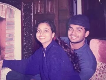 ৮ বছরের ভালবাসা... প্রথমে সম্পর্ক ছিল প্রশিক্ষক আর ছাত্রীর,মাধবন-সরিতার প্রেমের গল্প জানুন