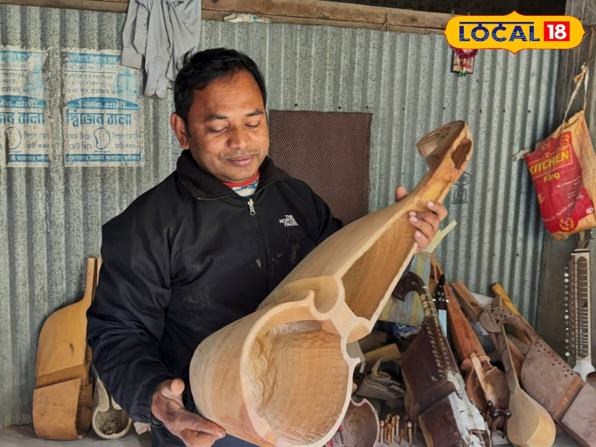 সেতারের মতো দেখতে কিন্তু সেতার নয়! কালনায় তৈরি হচ্ছে দুর্লভ আফগান রাবাব, যাচ্ছে বিদেশেও