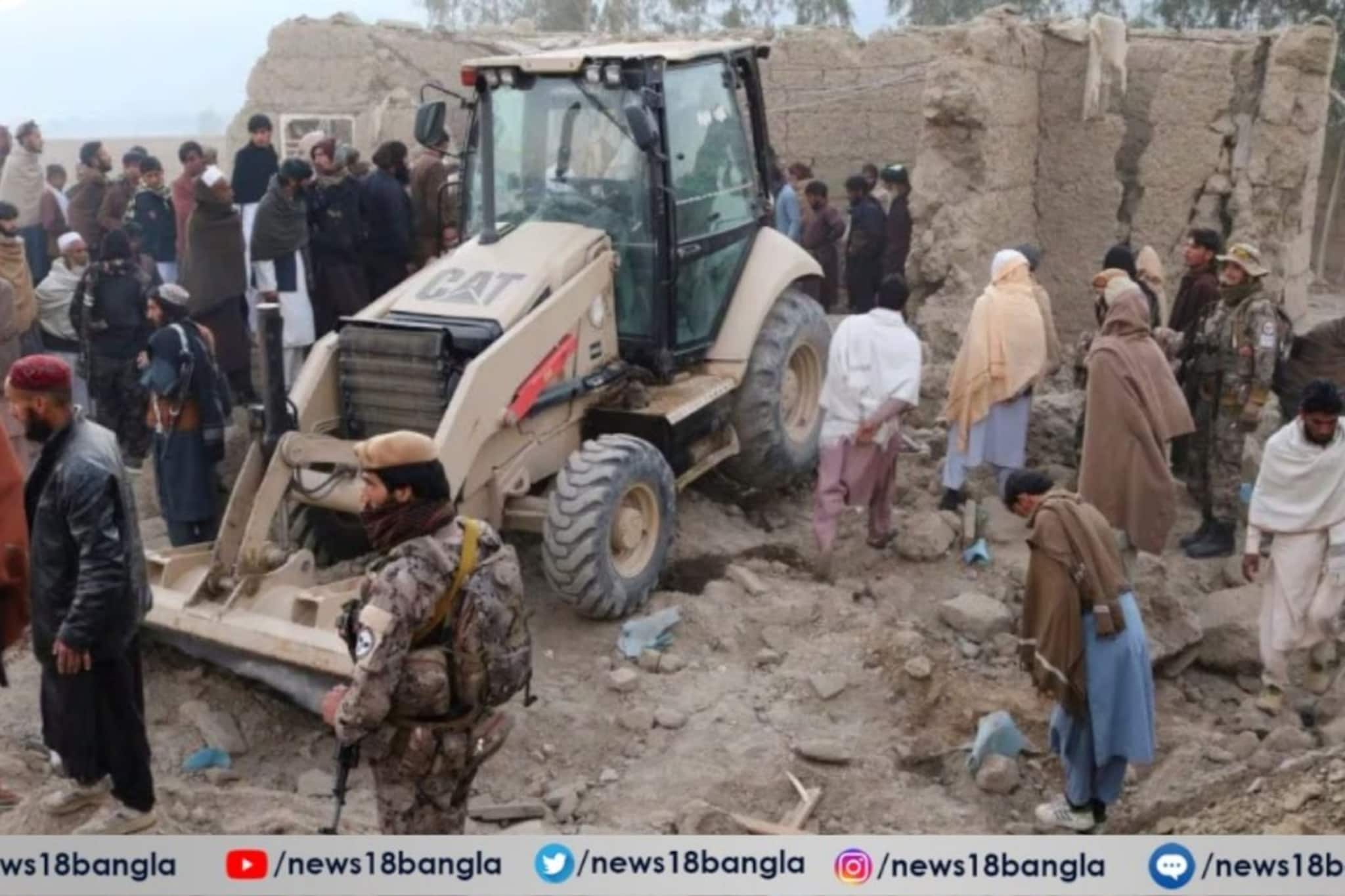 Afghan Taliban Attack on Pakistan: পাক-আফগান লড়াই, এবার প্রতিশোধের হামলা চালাল তালিবান, বহু পাক নাগরিকের মৃত্যু, অশান্ত ডুরান্ড লাইন Afghan Taliban Attack on Pakistan: পাক-আফগান লড়াই, এবার প্রতিশোধের হামলা চালাল তালিবান, বহু পাক নাগরিকের মৃত্যু, অশান্ত ডুরান্ড লাইন