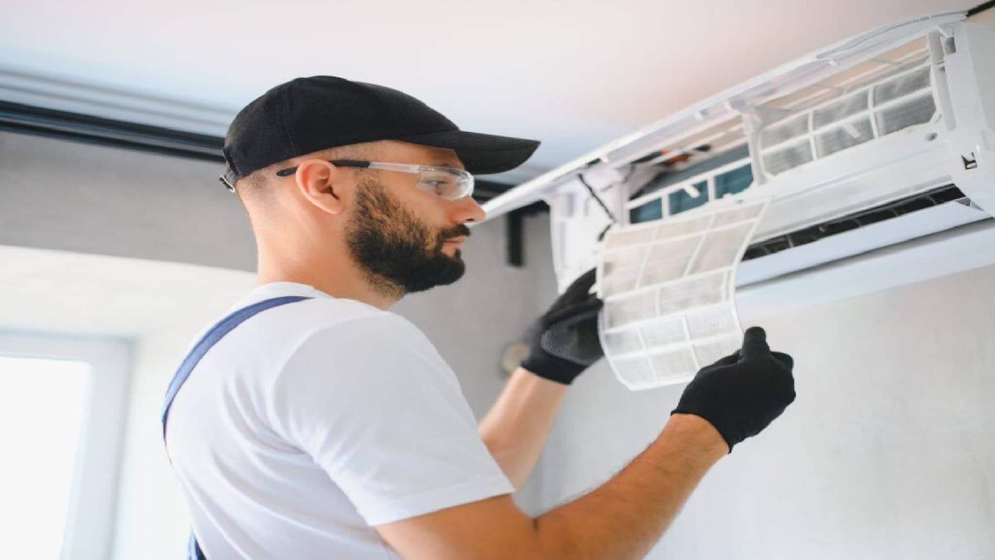 AC: ১ টন, ১.৫ টন হোক, বা ২ টন! AC তে 'Ton' শব্দের অর্থ কী বলুন তো? এসি কেনার আগে অবশ্যই জানুন