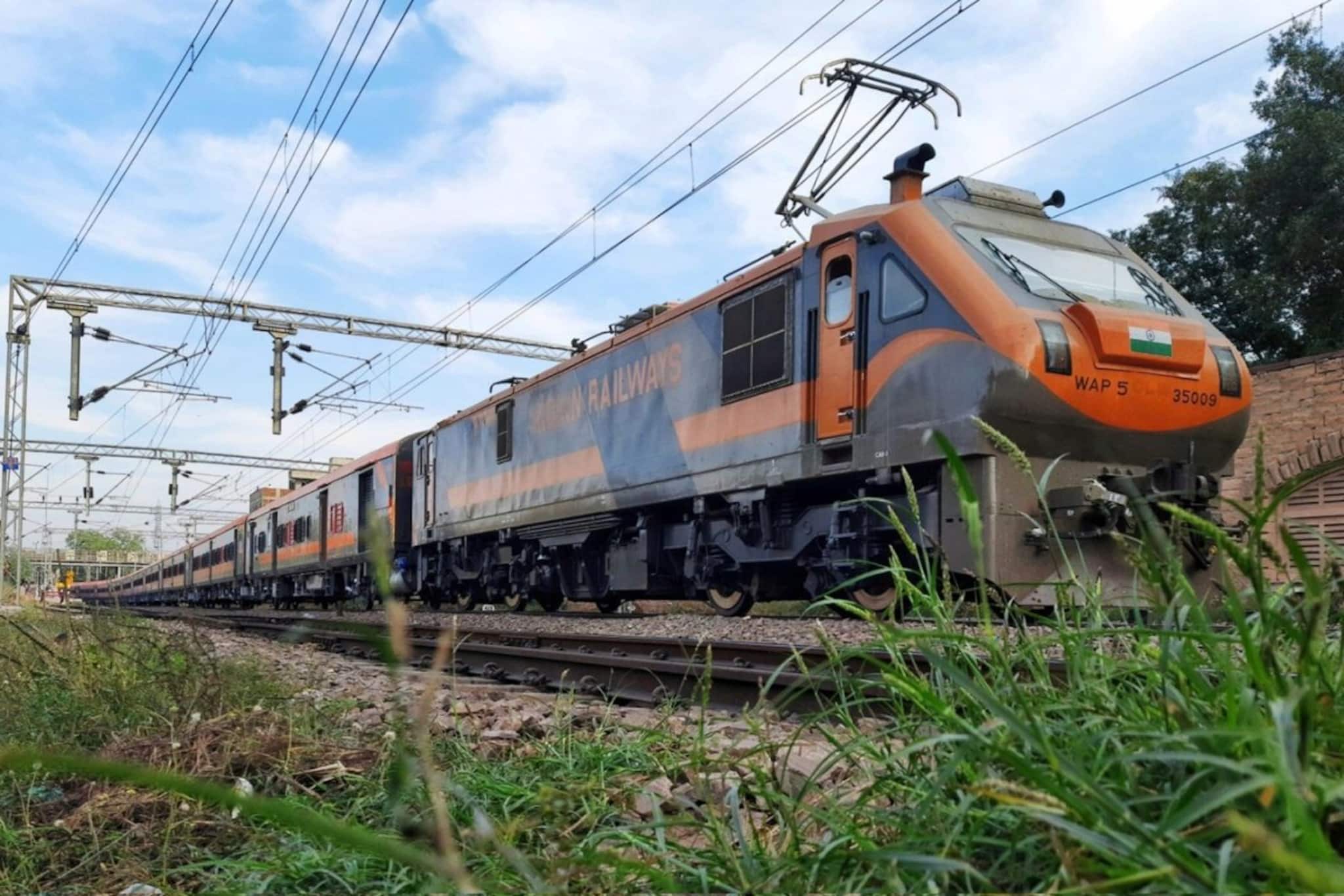 অমৃত ভারত এক্সপ্রেসে বাংলার কোন কোন স্টেশন থেকে উঠতে পারবেন? জেনে নিন রুট