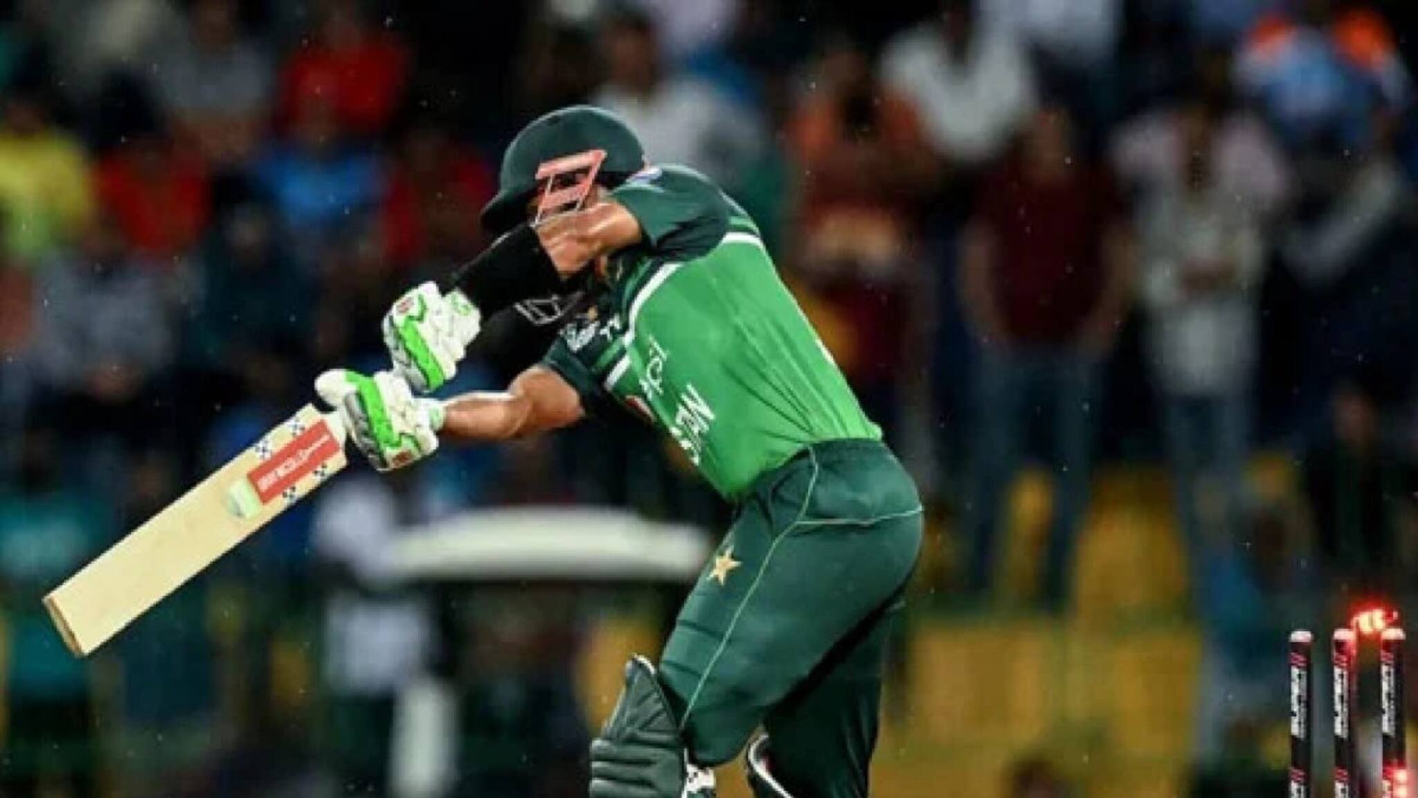 Babar Azam : পাকিস্তানের 'হিরো' ভারতের সামনে পড়লেই 'জিরো'! 'ওপারের বিরাট কোহলি'র এবার কেরিয়ার শেষ! বিশ্বকাপের টিম থেকে একেবারে বাদ