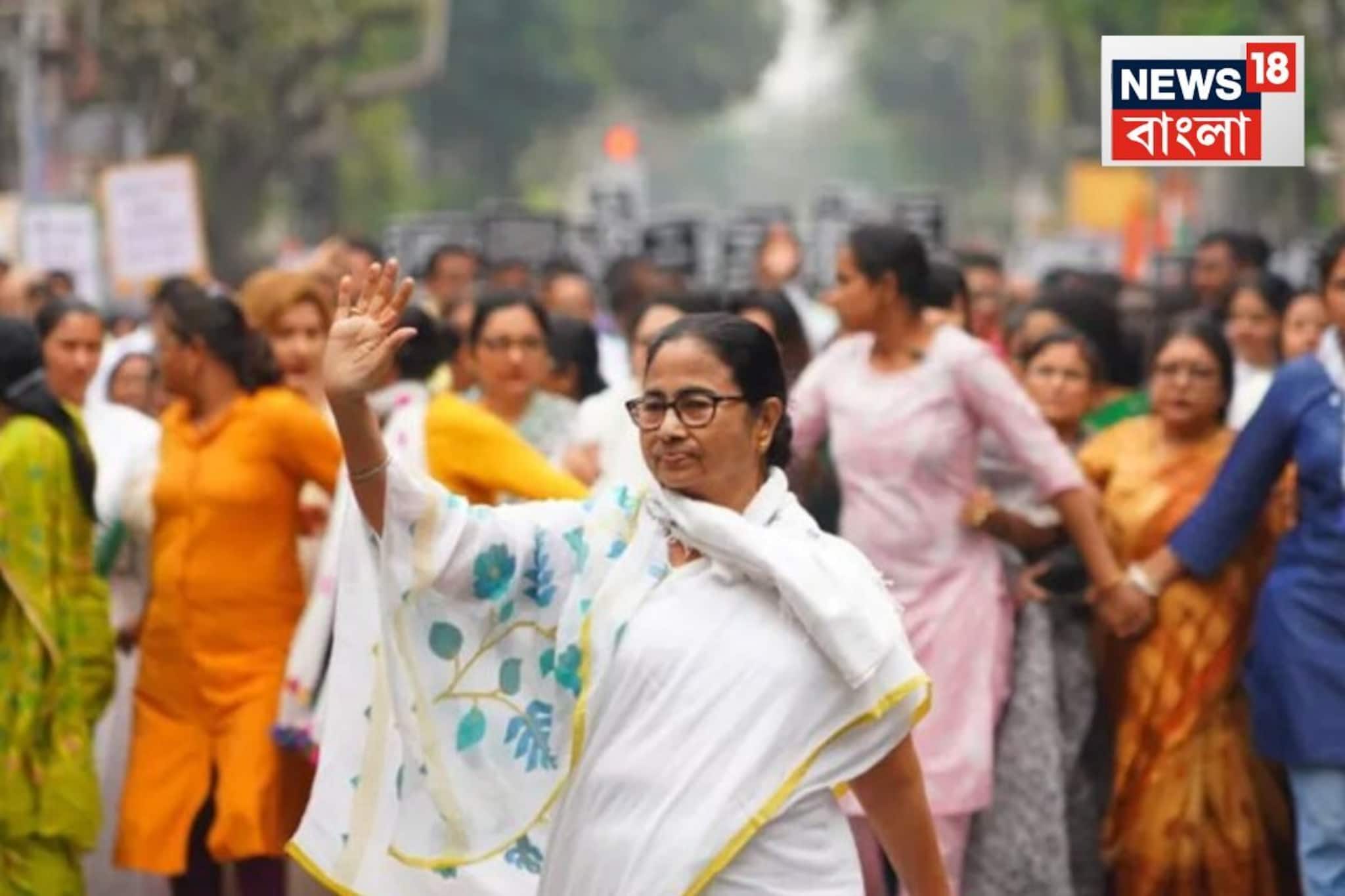 রাজ্য বাজেটে মহিলারাই ‘মুখ’! লক্ষ্মী ভাণ্ডার থেকে আশাকর্মী ‘কল্পতরু’ মমতা