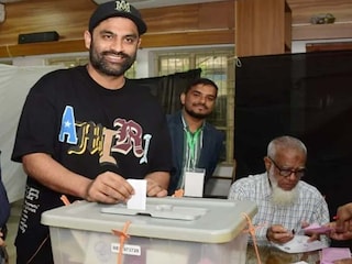 ৩৬ বছর বয়সে প্রথমবার ভোট দিলেন ক্রিকেটার তামিম ইকবাল (Photo: Social Media)