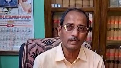 ধৃত তৃণমূল কাউন্সিলর রবীন্দ্রনাথ ভট্টাচার্য৷ 