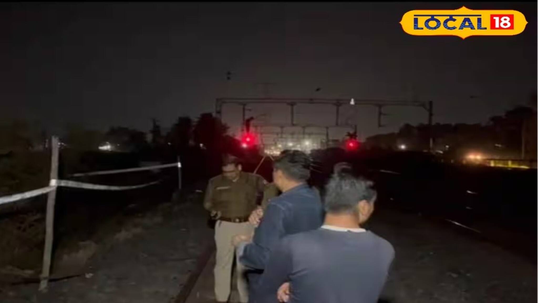 সাঁইথিয়া স্টেশনে বোমাতঙ্ক ! রেল লাইনের ধারে ঝোপ থেকে উদ্ধার তাজা বোমা