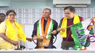 কার্শিয়াঙের বিজেপি বিধায়ক যোগ দিলেন তৃণমূলে