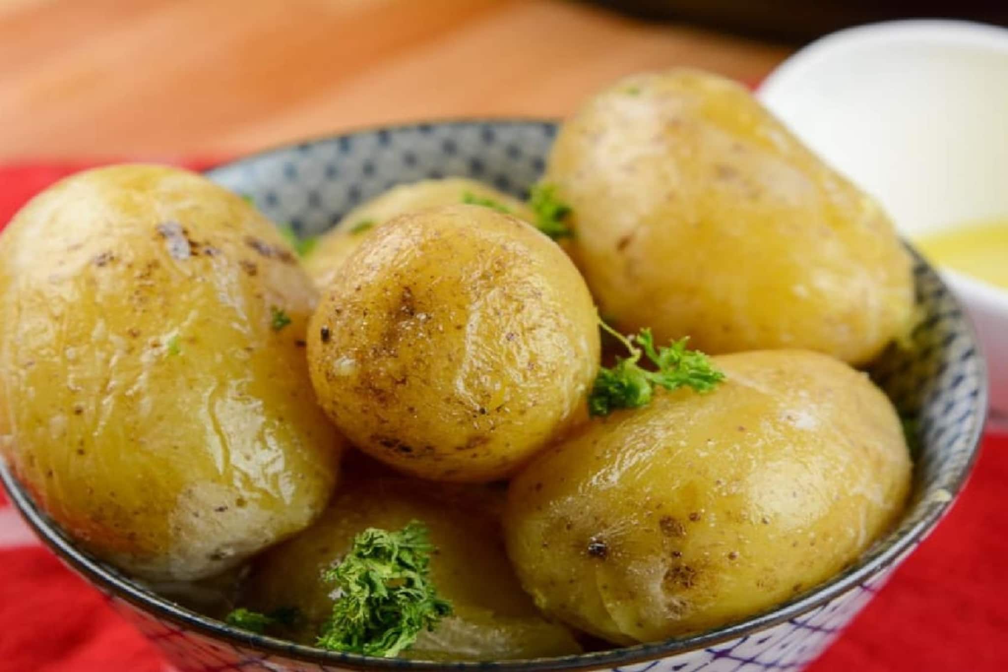 জল ছাড়াই প্রেশার কুকারে আলু সেদ্ধ করুন, গ্যাস ও সময় দুটোই বাঁচবে, স্বাদও বাড়বে, রইল পদ্ধতি