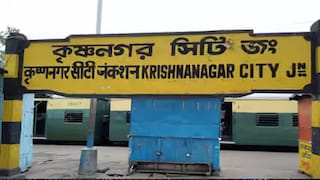 ছাত্রের মৃত্যু ঘিরে উত্তেজনা কৃষ্ণনগরের হাসপাতালে ছাত্রের মৃত্যু ঘিরে উত্তেজনা কৃষ্ণনগরের হাসপাতালে