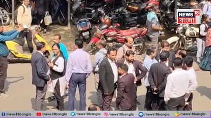 কলকাতার সিটি সেশন কোর্টে বোমা হামলার হুমকি কলকাতার সিটি সেশন কোর্টে বোমা হামলার হুমকি