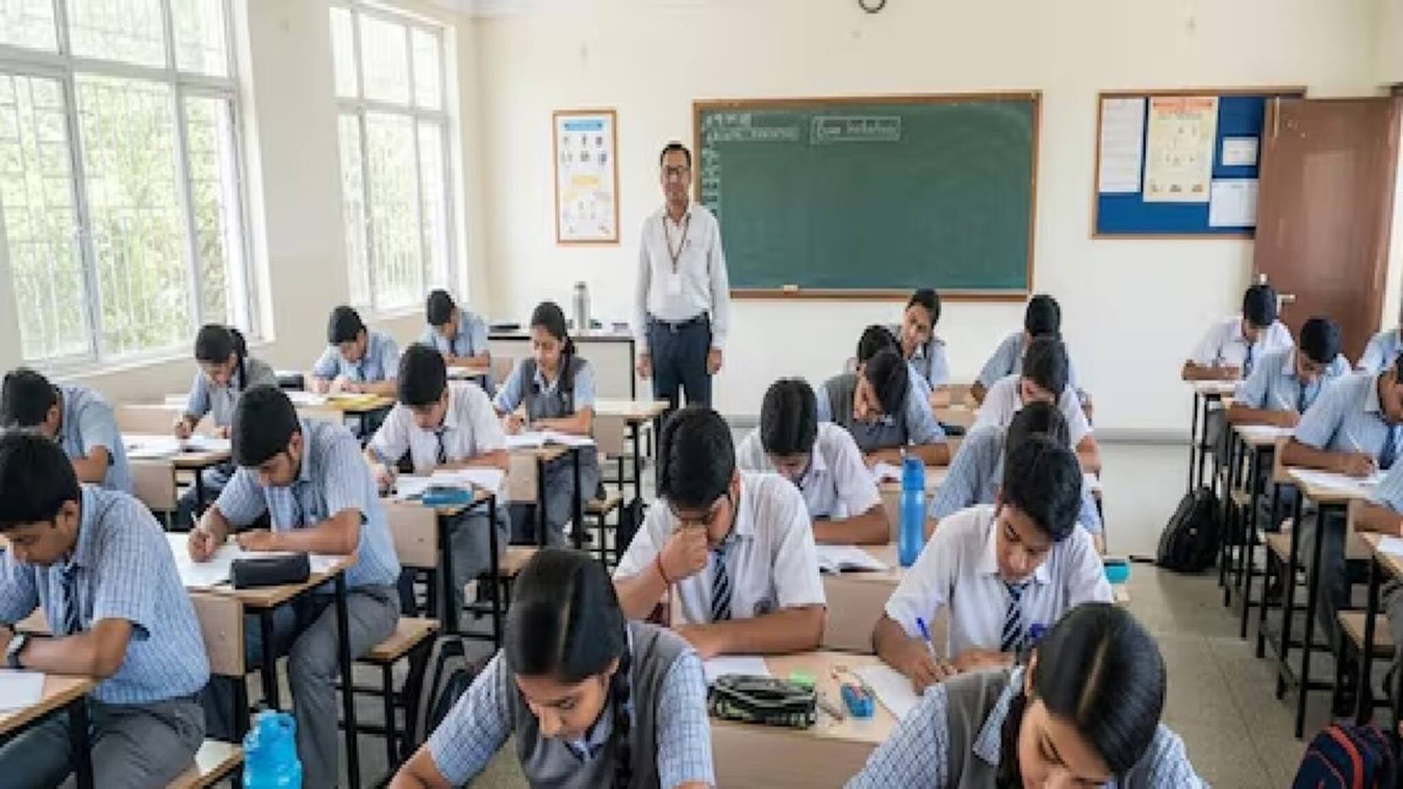 CBSE Board Exam Tips: দ্বাদশ শ্রেণির অঙ্ক পরীক্ষা বলে কথা! হাতে অল্প সময়, রইল ৩০ দিনে চটজলদি প্রস্তুতির সহজ টিপস!